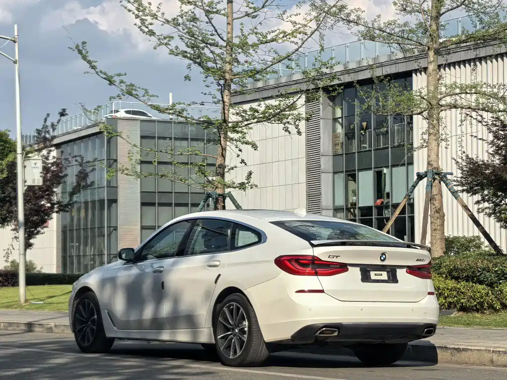 BMW 6 Series GT 630 i M Sport Package