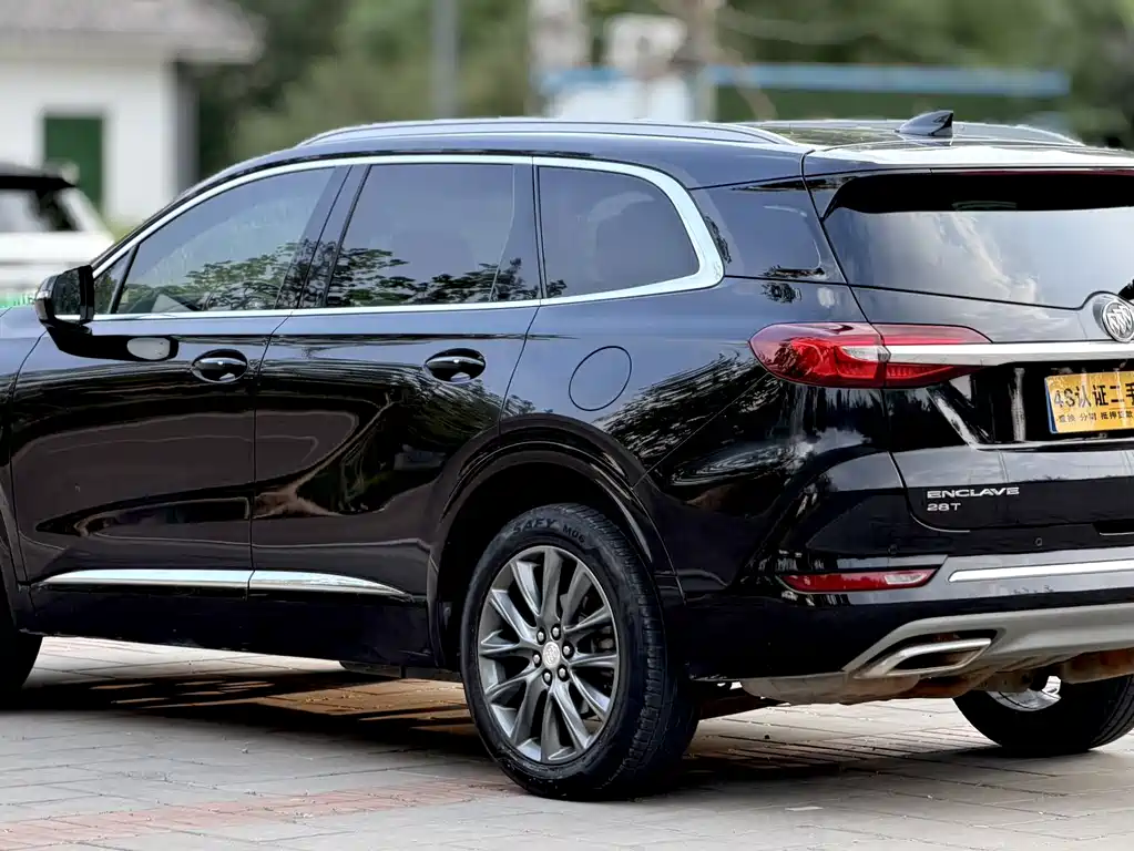 Enclave 28 T 2 WD Distinguished