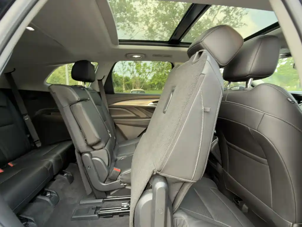 Enclave 28 T 2 WD Distinguished