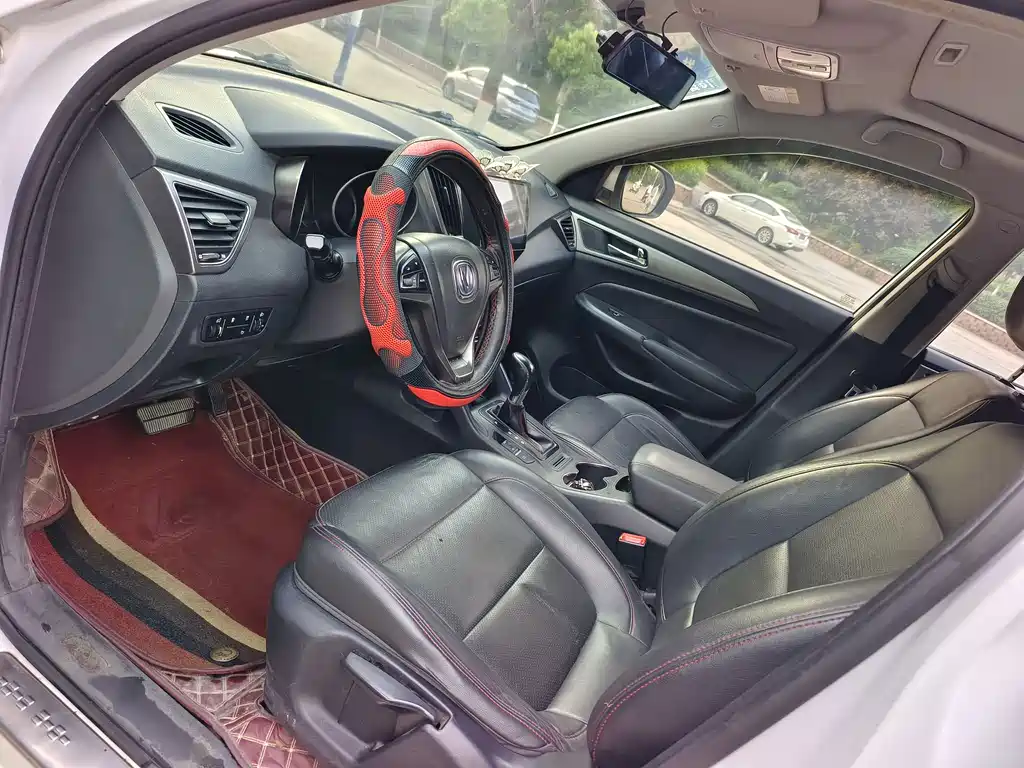 Changan CS75 1.8 T Auto Elite CN-V
