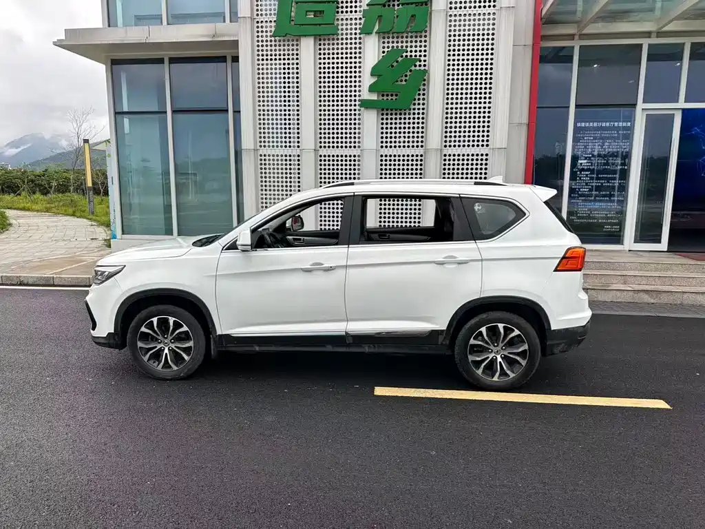 Joyear X5 景逸X5 2017款 1.6 L CVT豪华型