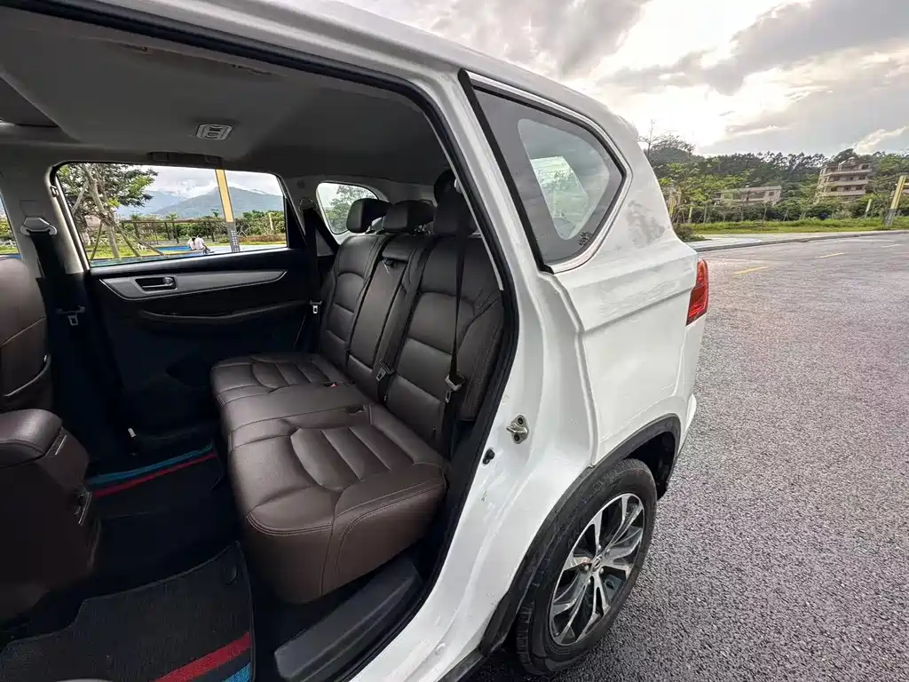Joyear X5 景逸X5 2017款 1.6 L CVT豪华型