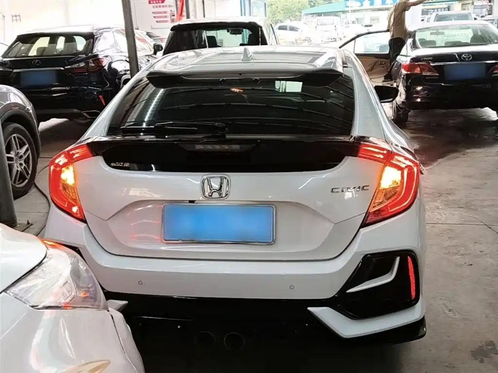Civic HATCHBACK 220 TURBO CVT New Sharp Control