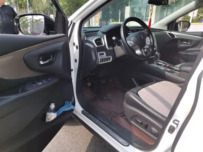 Nissan Murano 2.5 L XL 2 WD Connected Luxury CN-VI