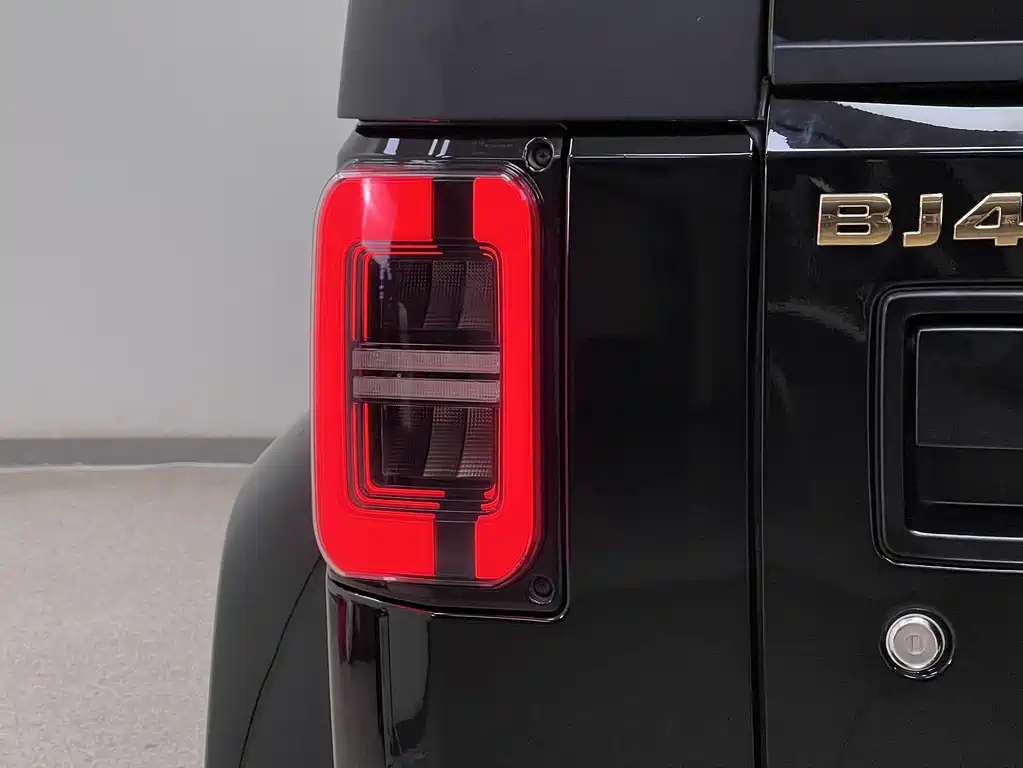 BAIC BJ40 PLUS 2.3 T Auto 4 WD Premium CN-VI
