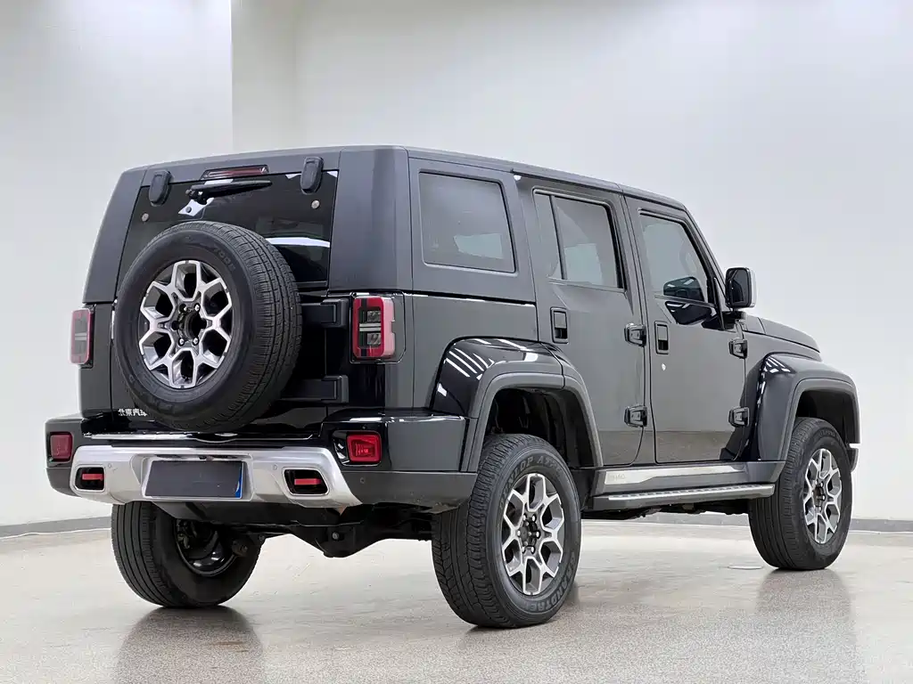 BAIC BJ40 PLUS 2.3 T Auto 4 WD Premium CN-VI