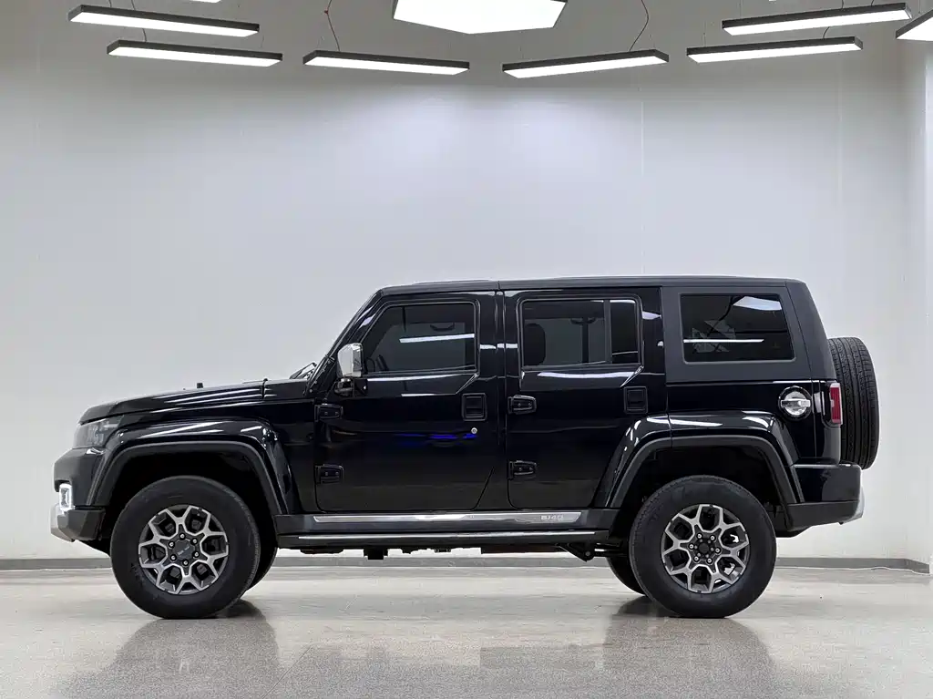 BAIC BJ40 PLUS 2.3 T Auto 4 WD Premium CN-VI