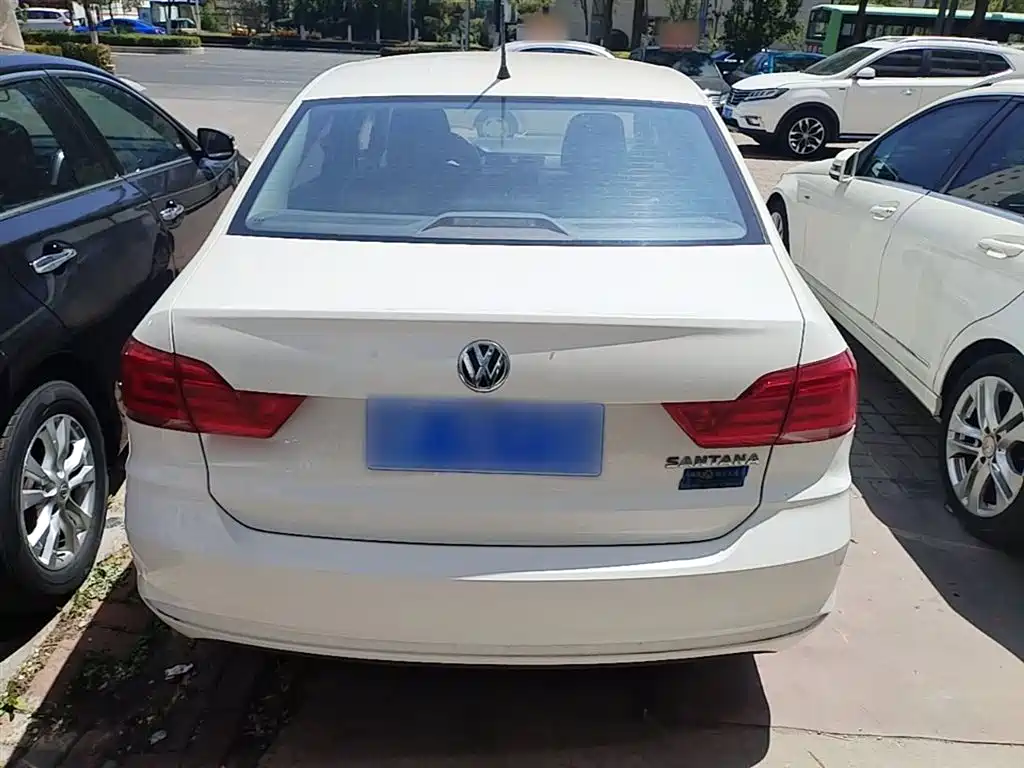 Santana 1.5 L Auto Style