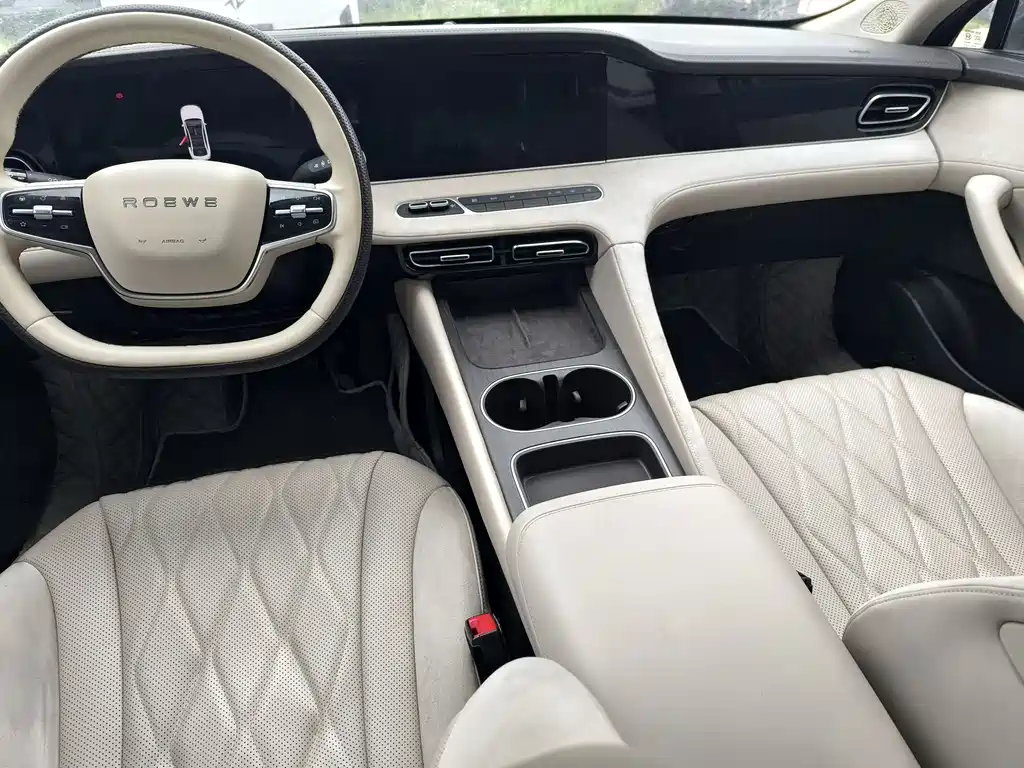 Roewe D7 DMH 125 km Transcend