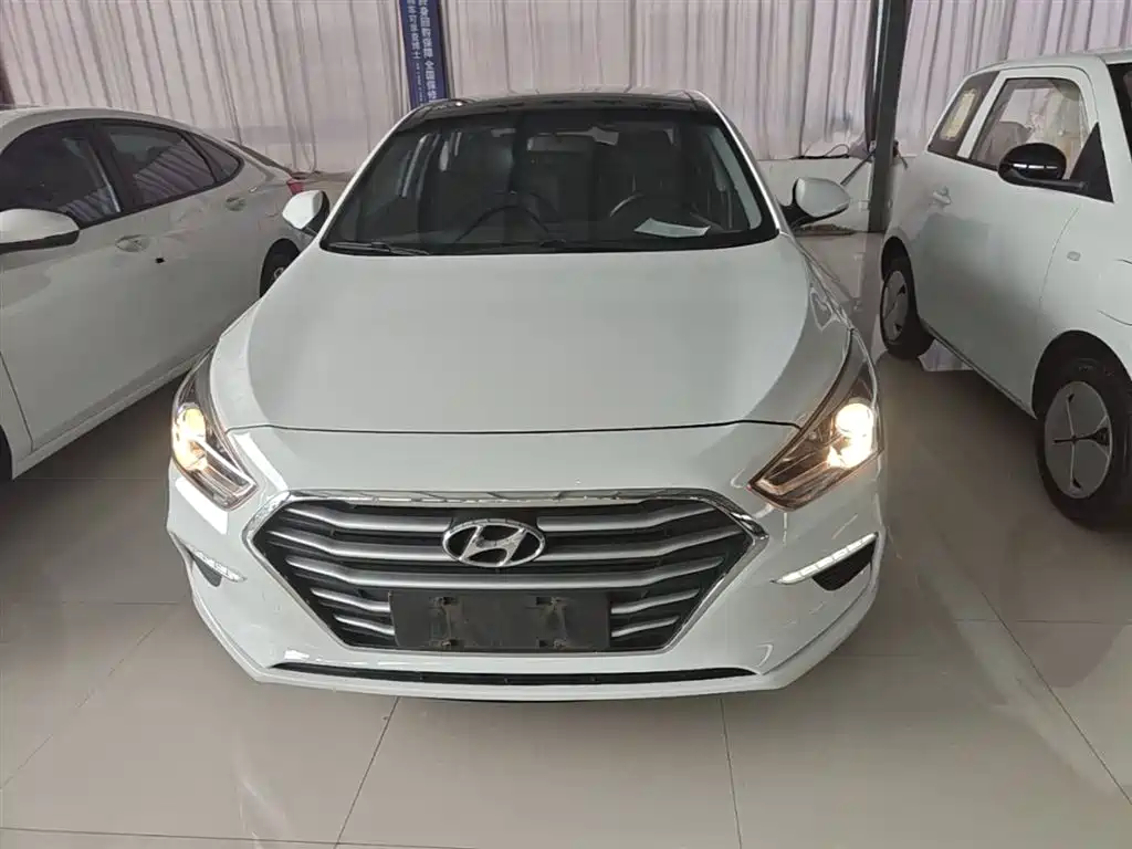 Mistra 1.8 L Auto Intelligent GLS CN-V