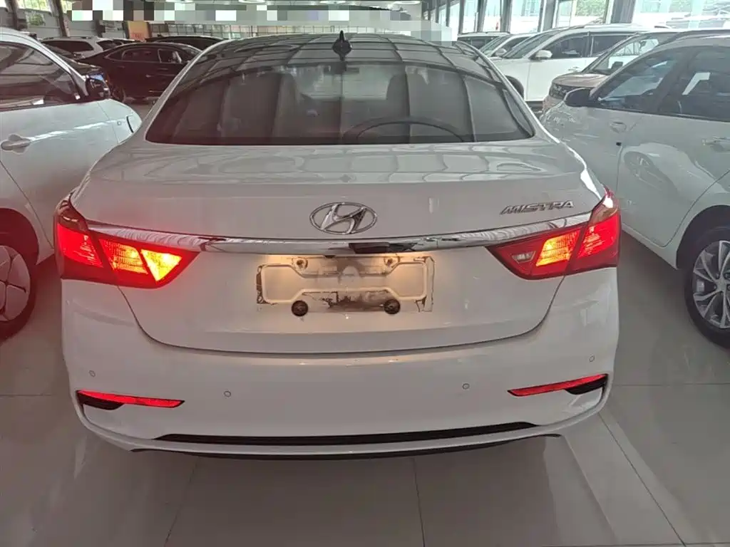 Mistra 1.8 L Auto Intelligent GLS CN-V