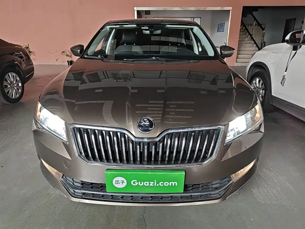Superb TSI280 DSG Comfort