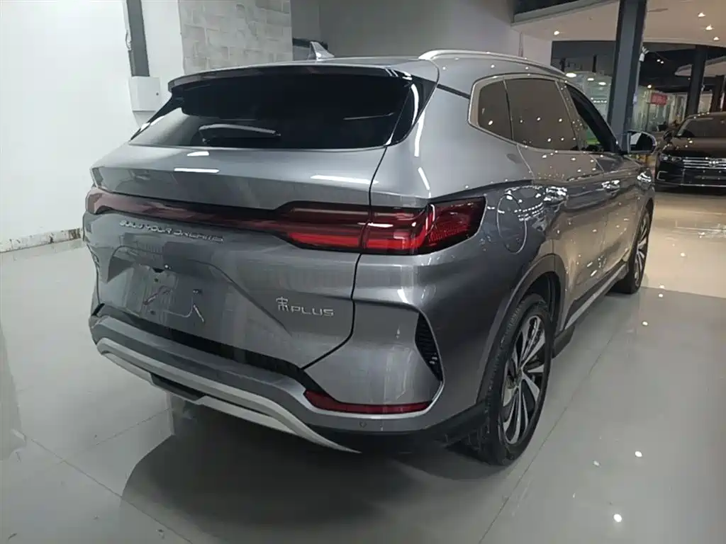Song PLUS NEV Glory DM-i 110 km Flagship PLUS