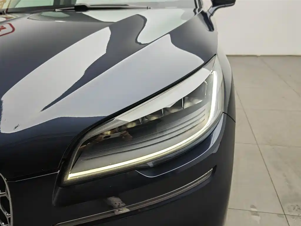 Aviator 3.0 T V6 4 WD Premium