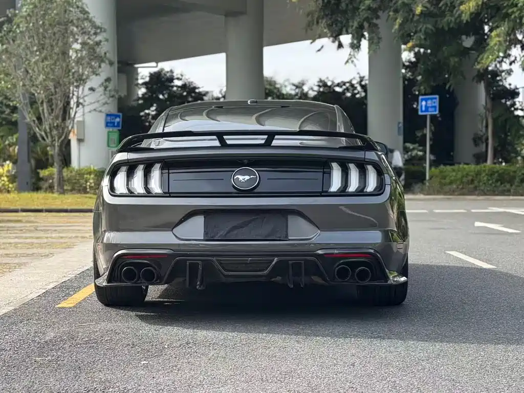 Mustang 2.3 L EcoBoost Obsidian Phantom Special Edition