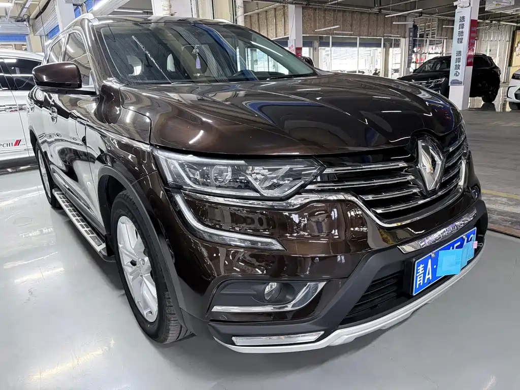 Koleos 2.5 L 4 WD Distinguished