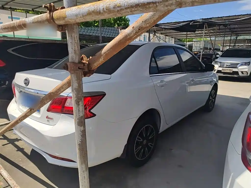 BYD F3 比亚迪F3 2016款 1.5 L 自动豪华型