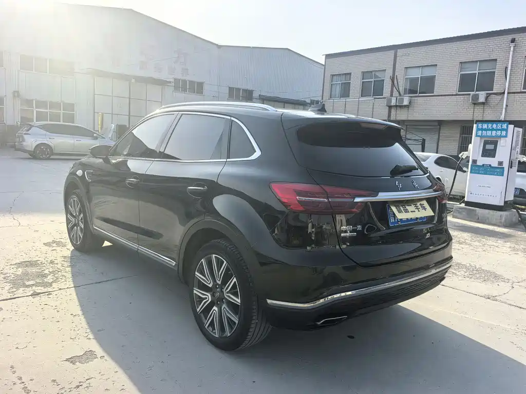 Hongqi HS5 Facelift 2.0 T Connected Flagship Enjoyment 4 WD