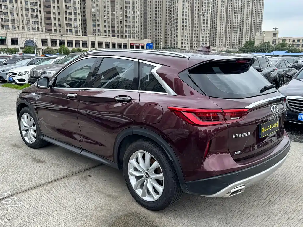Infiniti QX50 2.0 T 4 WD Elite