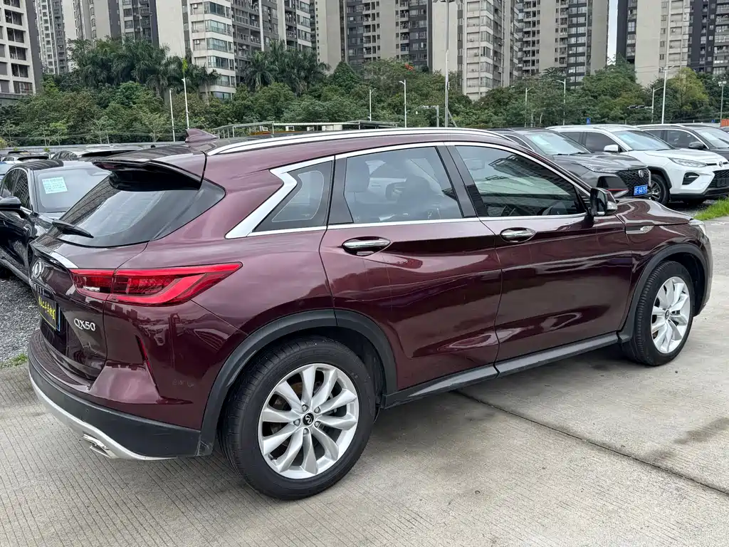 Infiniti QX50 2.0 T 4 WD Elite