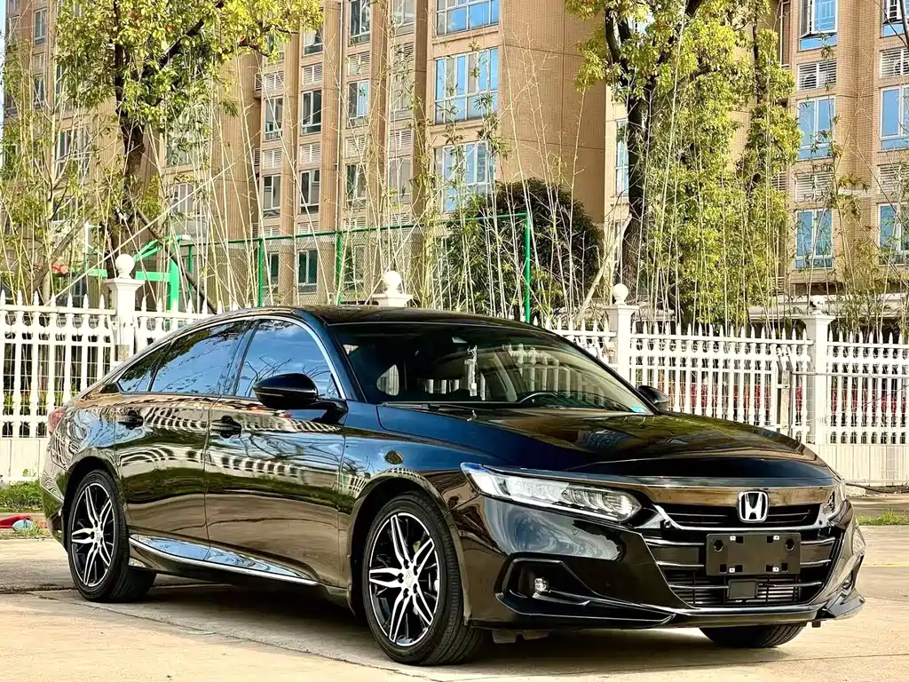 Accord Sharp· Hybrid 2.0 L Sharp Leading
