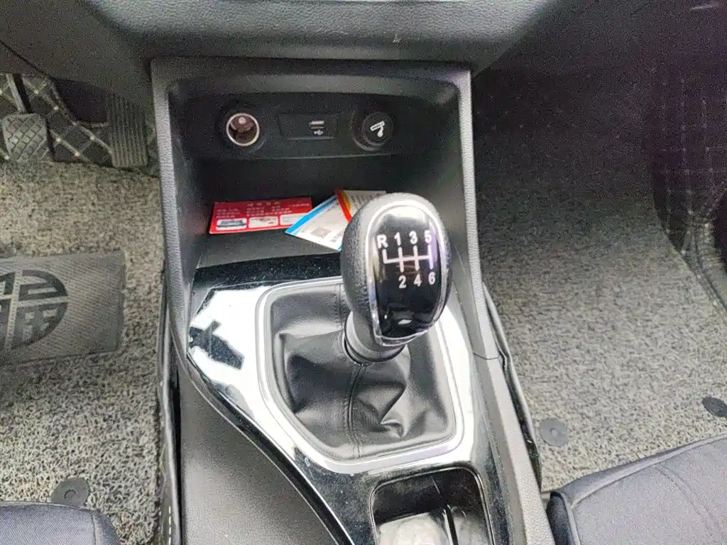 Baojun 730 宝骏730 2021款 1.5 T 手动时尚型 7座