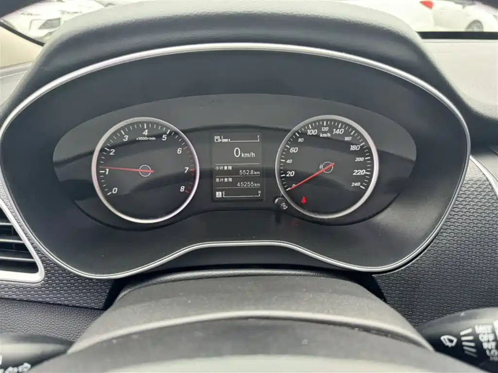 Baojun 730 宝骏730 2021款 1.5 T 手动时尚型 7座