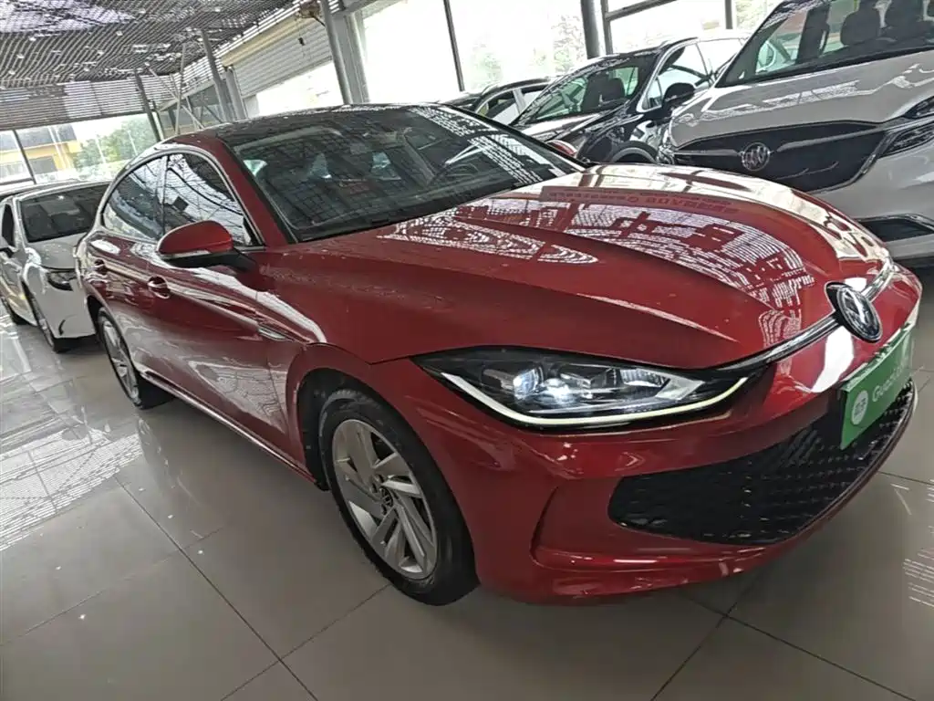 Lamando Lamando L 280 TSI DSG Dazzle Hot