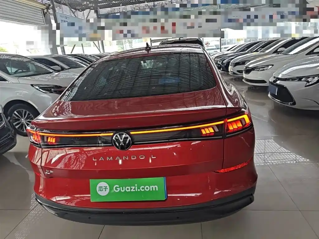 Lamando Lamando L 280 TSI DSG Dazzle Hot