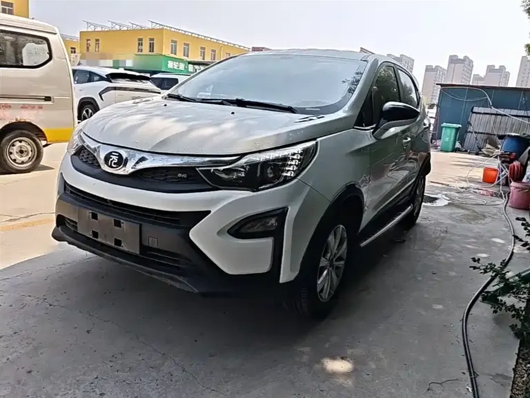 BYD Yuan 1.5 L Auto Cool Dazzle Fashion