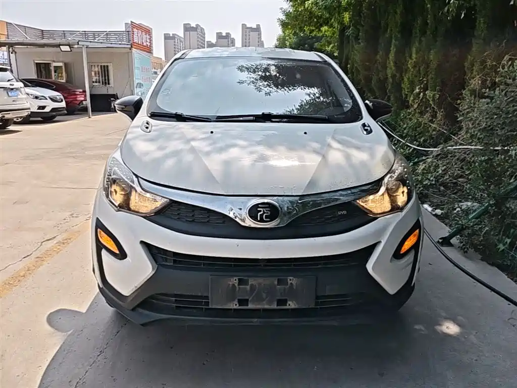 Yuan 1.5 L Auto Cool Dazzle Fashion