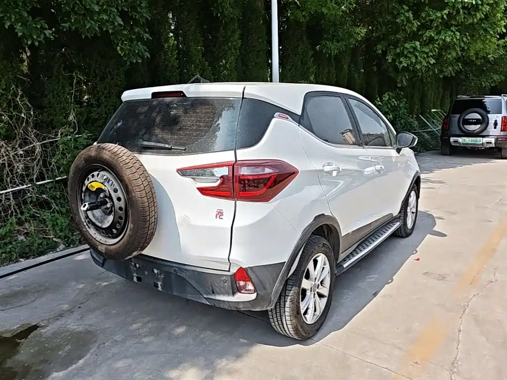 Yuan 1.5 L Auto Cool Dazzle Fashion