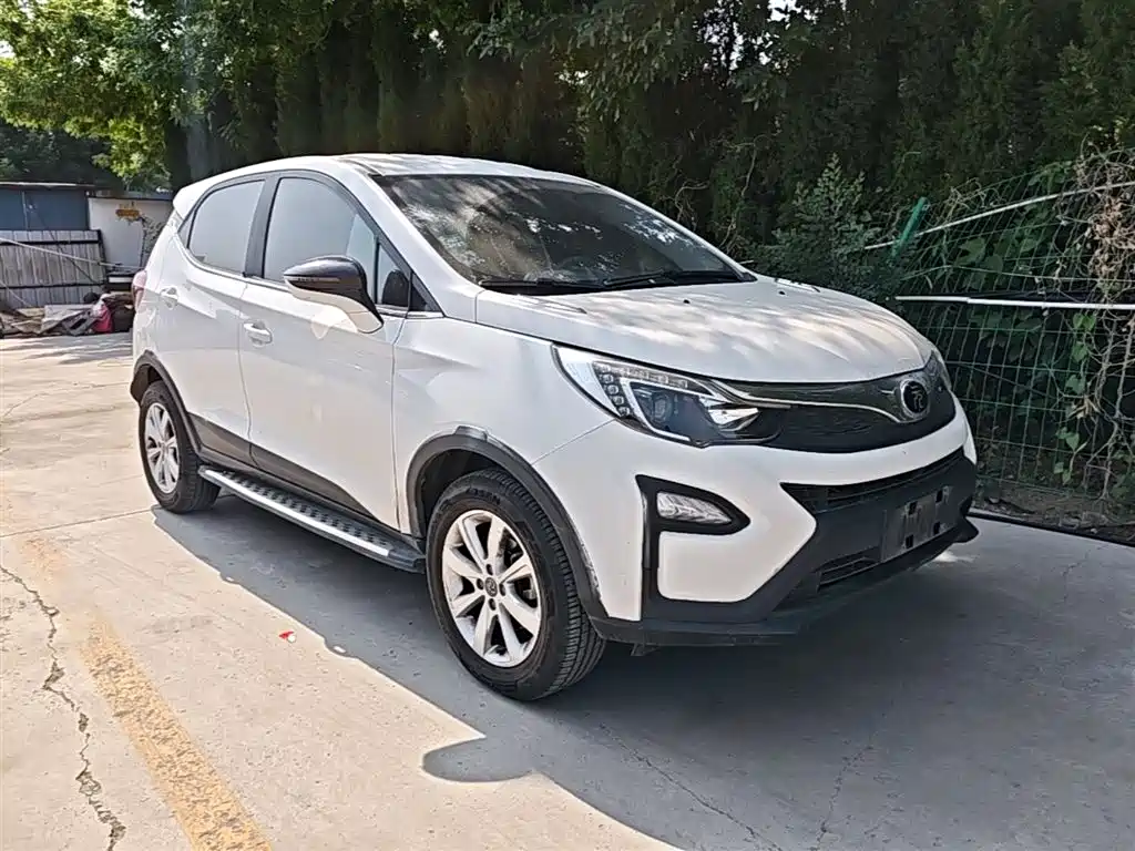 Yuan 1.5 L Auto Cool Dazzle Fashion
