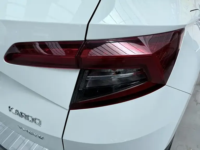 Skoda Karoq TSI280 Smart Travel Luxury CN-V