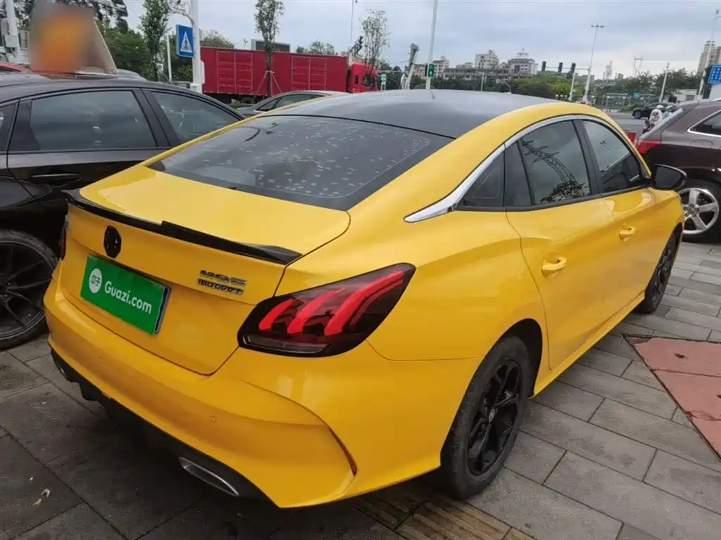 MG5 180 DVVT CVT Youth Luxury