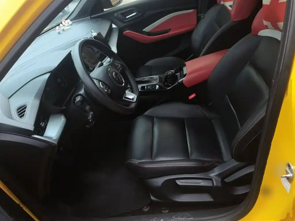 MG5 180 DVVT CVT Youth Luxury