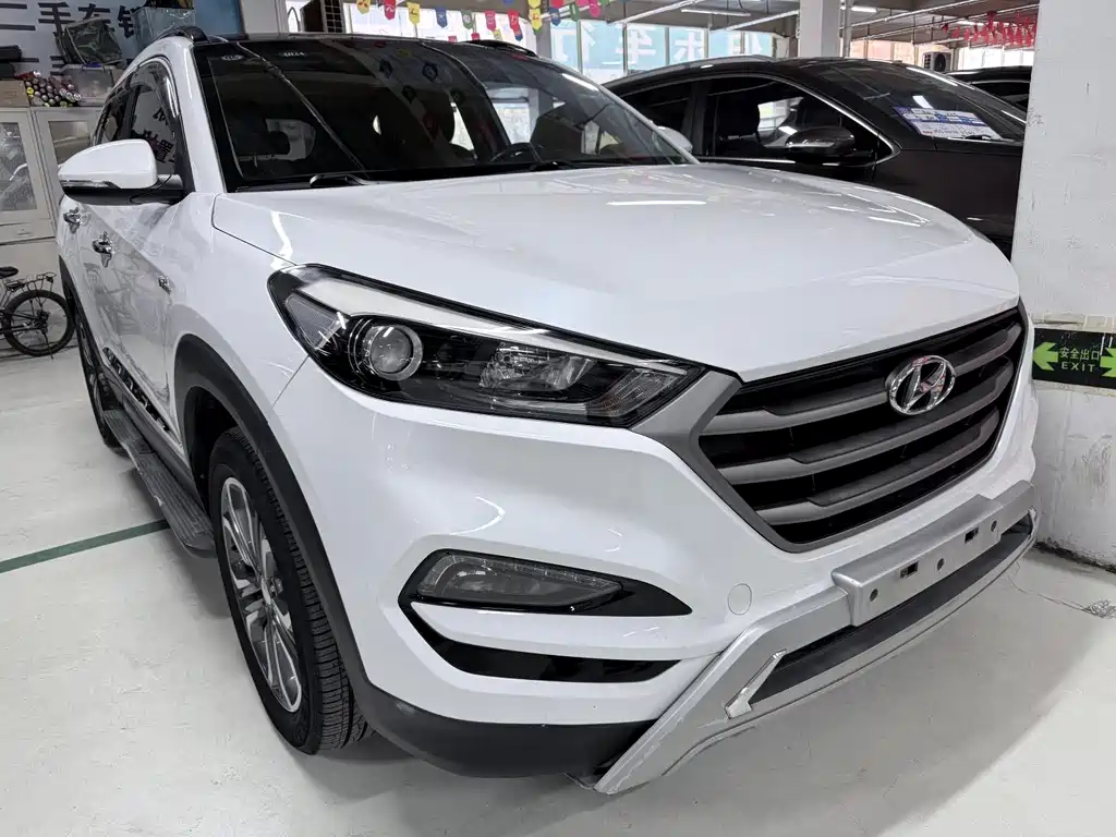 Tucson 1.6 T DCT 2 WD Leading