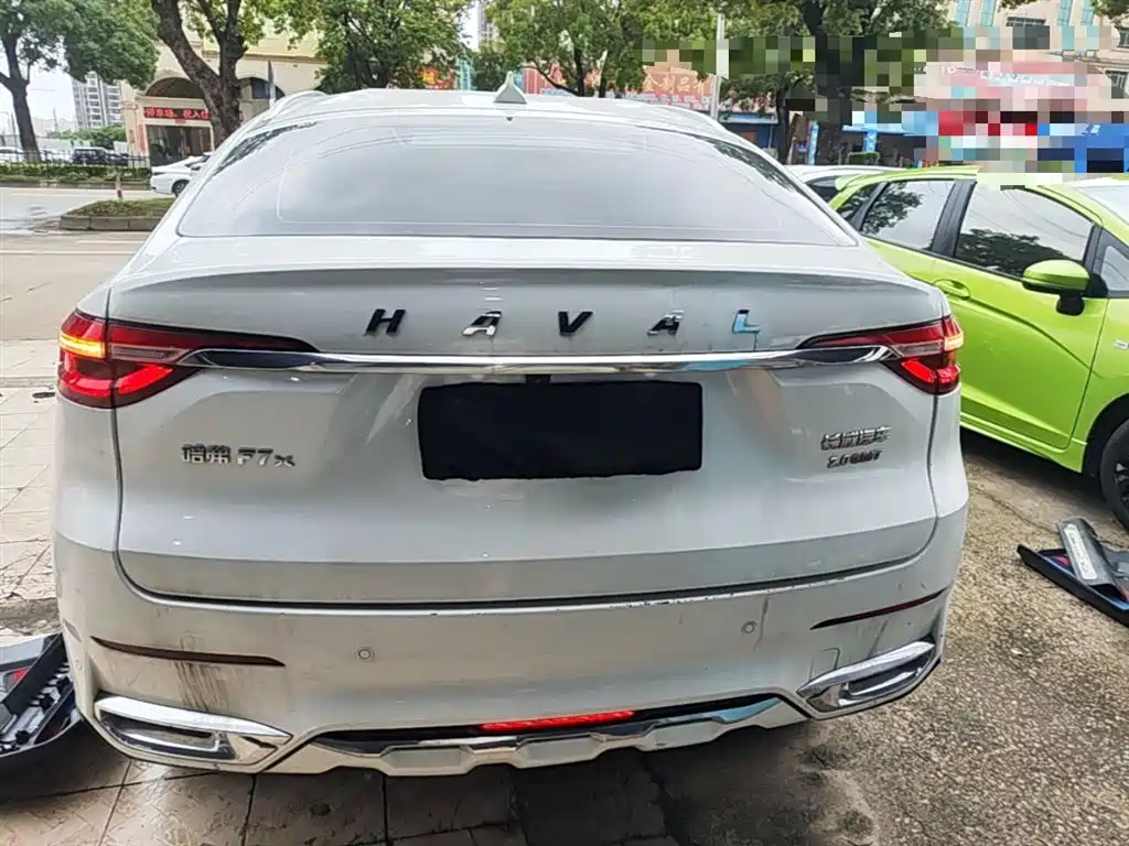 Haval F7 x 2.0 T 2 WD Ultimate Smart Tech