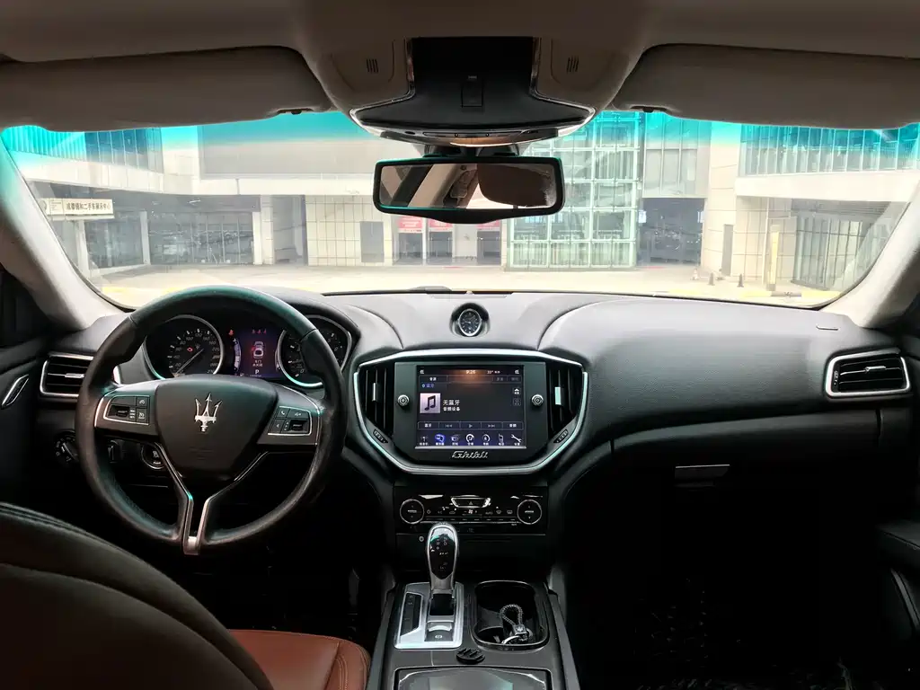 Ghibli 3.0 T Standard