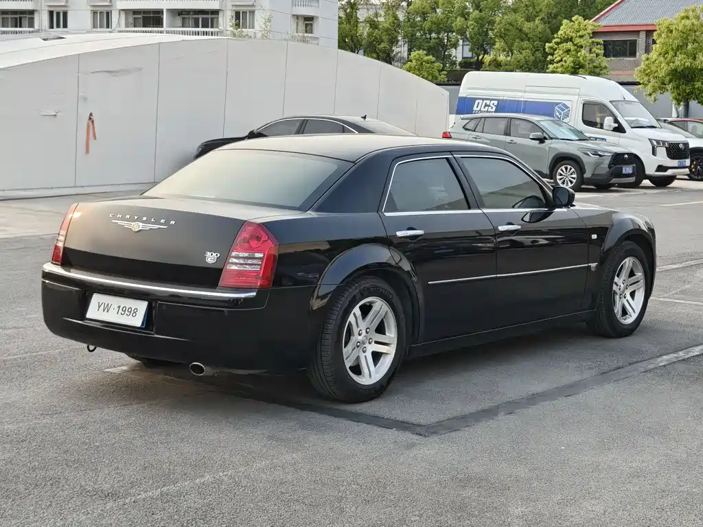 Chrysler 300 C 2.7 L Business