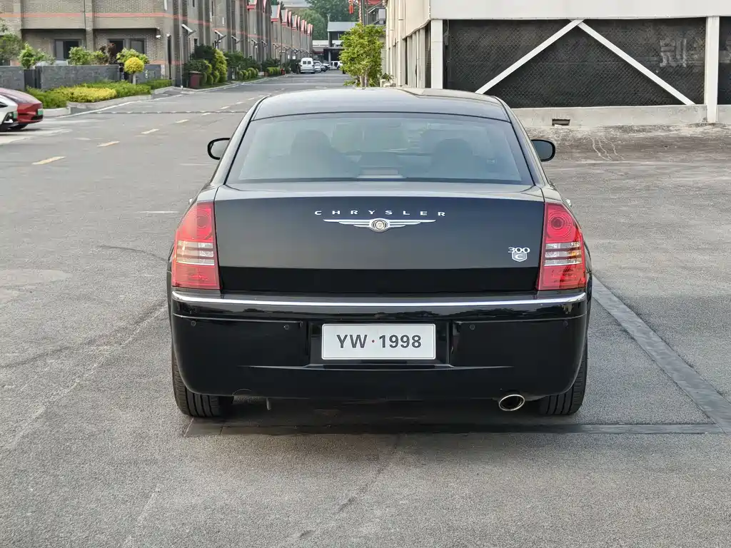 Chrysler 300 C 2.7 L Business