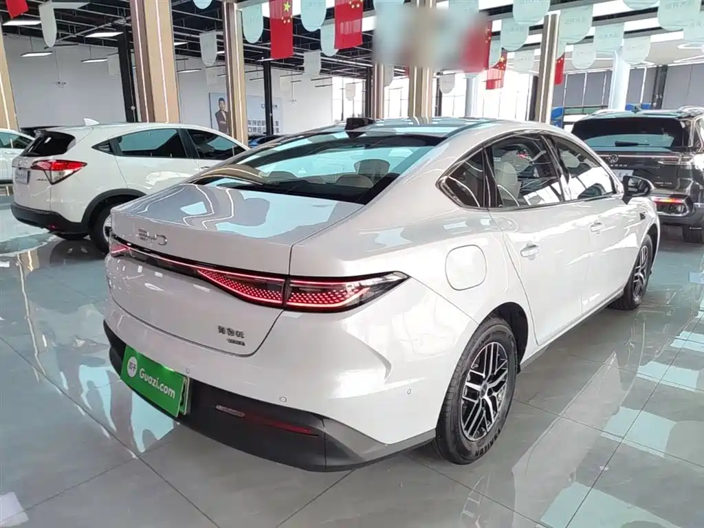 Seal 05 DM-i DM-i Smart Drive 120 KM Flagship