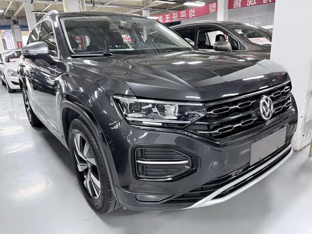Tayron 330 TSI 2 WD Luxury CN-VI