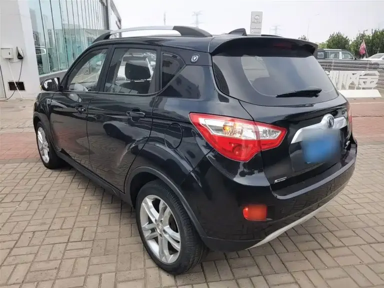 Changan CS35 1.6 L Manual Luxury CN-V