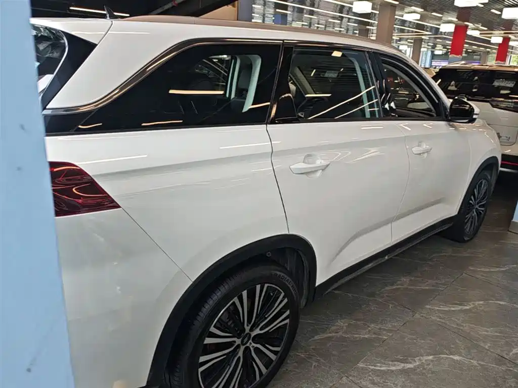 Changan Oshan X7 1.5 T Auto Premium