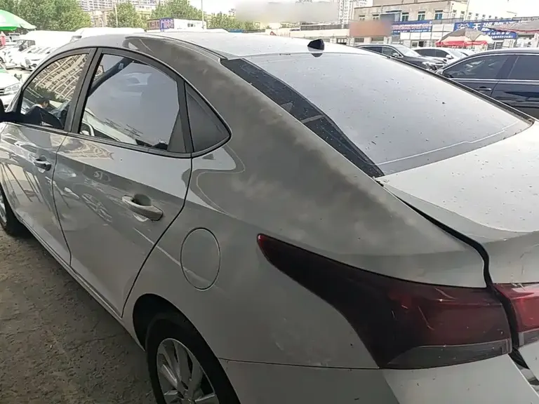 Hyundai Verna 1.4 L Manual Cool GLS