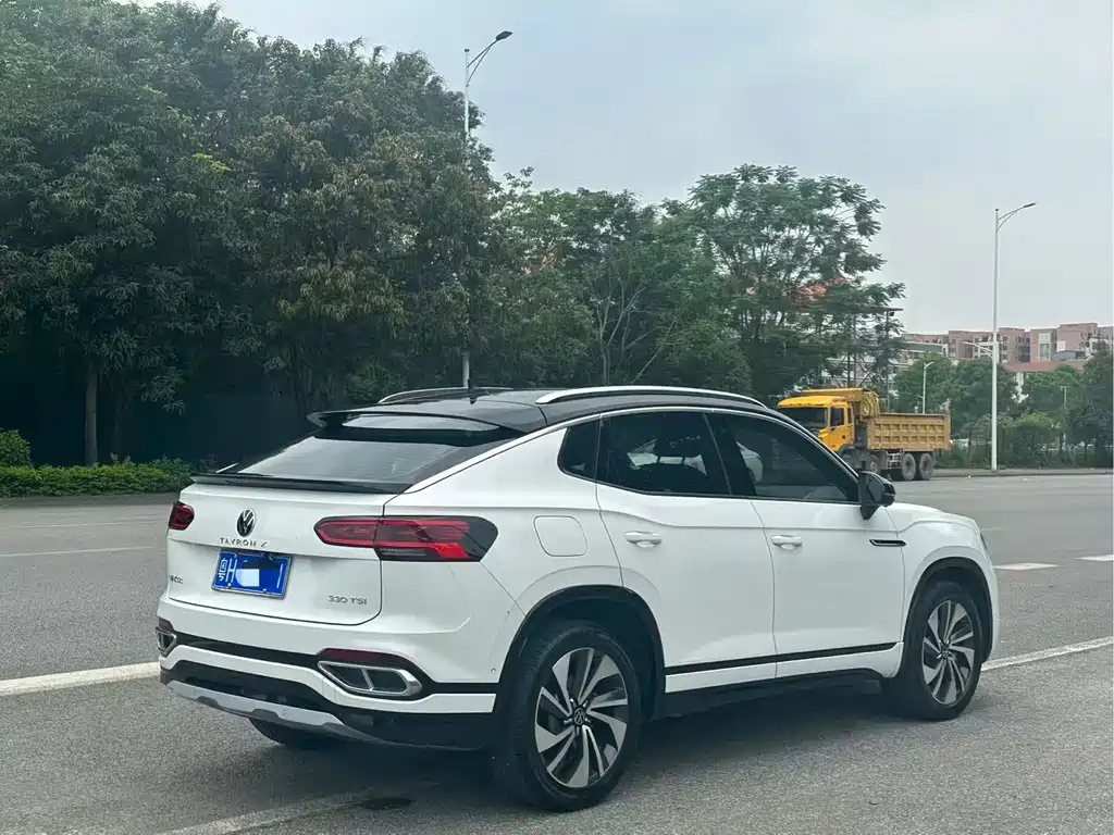Tayron X 330 TSI 2 WD Flagship Smart