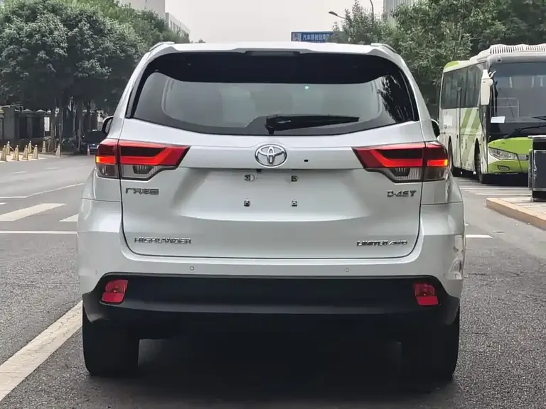 Toyota Highlander 2.0 T 4 WD Supreme 7-seat CN-VI