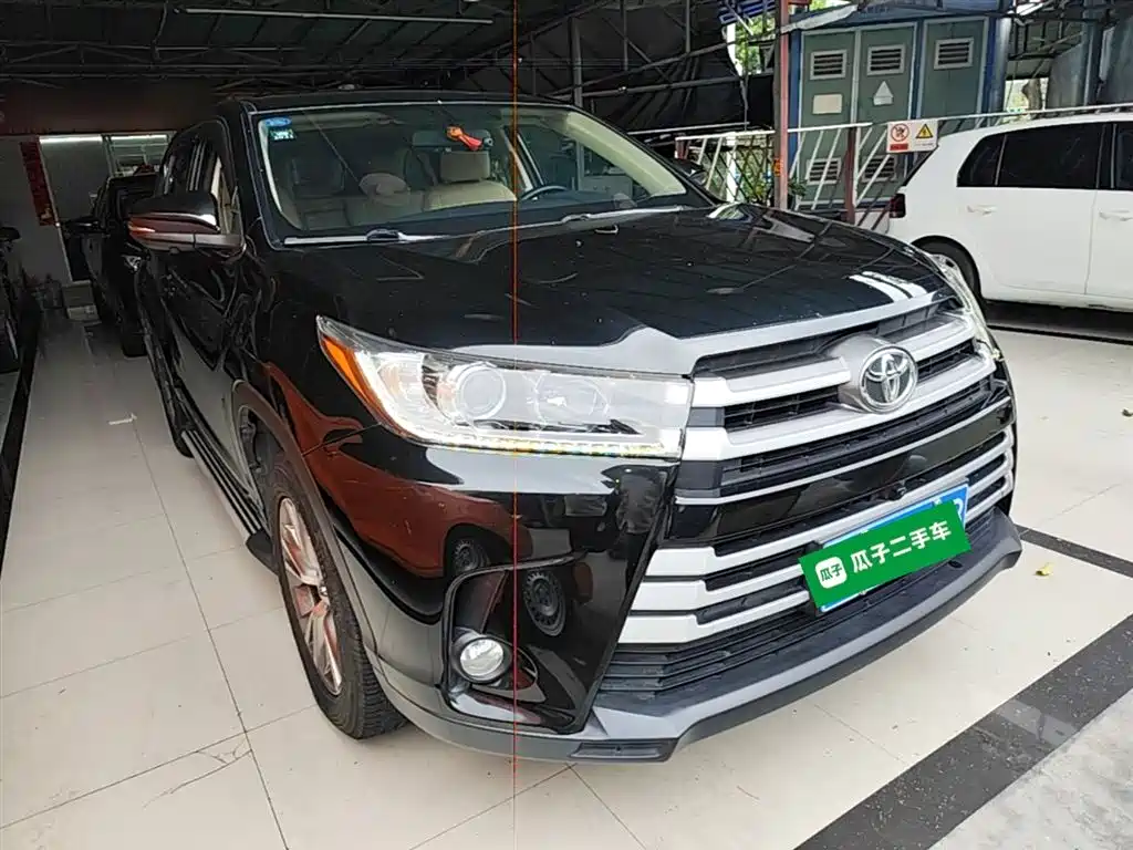 Highlander 2.0 T 2 WD Elite 7-seat CN-VI