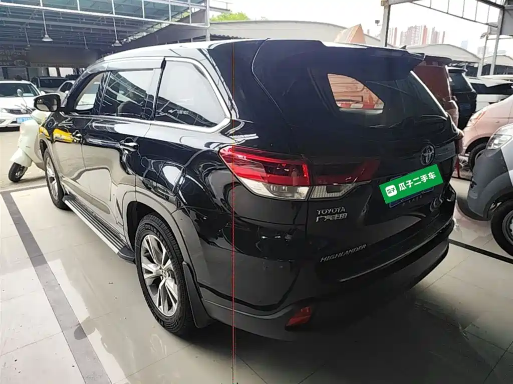 Highlander 2.0 T 2 WD Elite 7-seat CN-VI